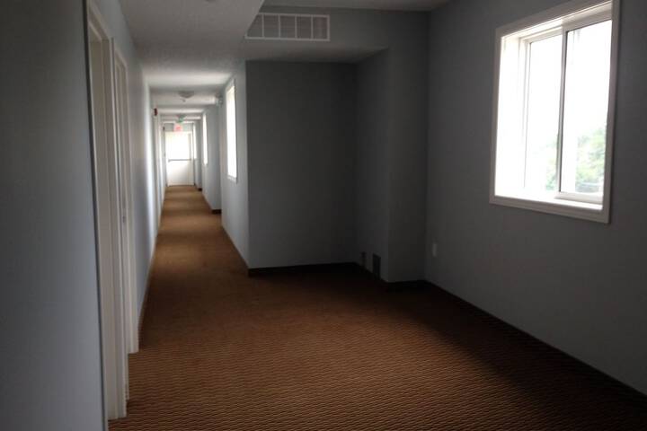 Ballroom/Hall 47 of 48