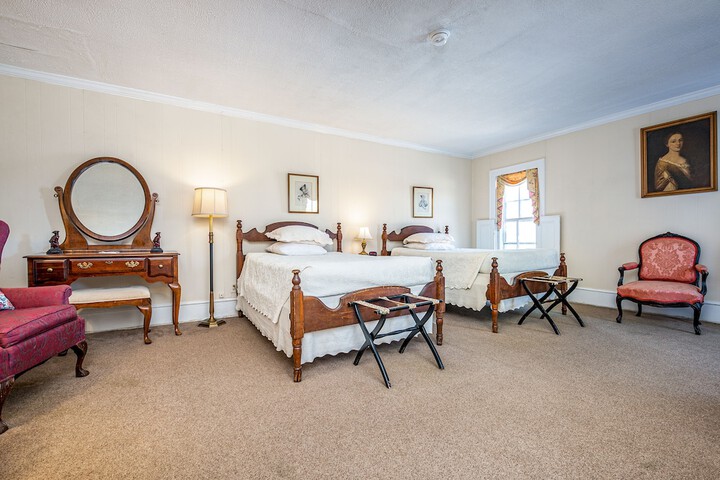 Wayside Inn