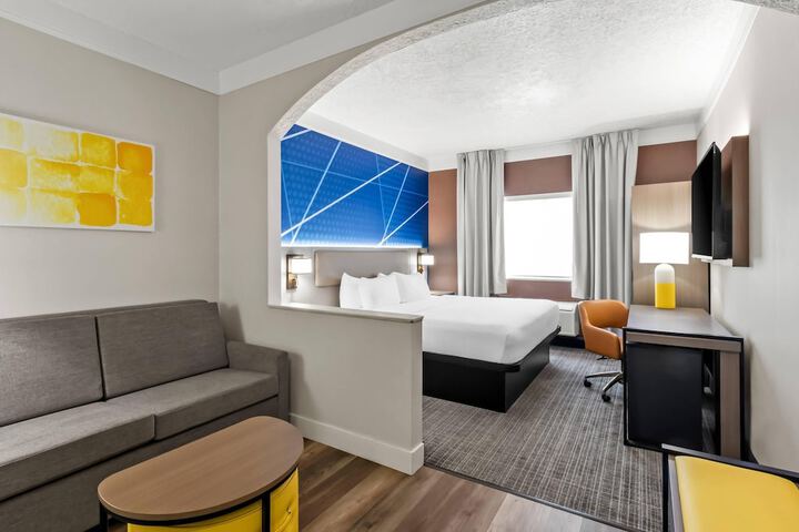 Comfort Suites Clackamas
