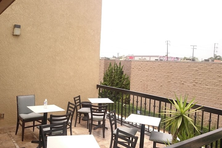 Ramada by Wyndham Culver City