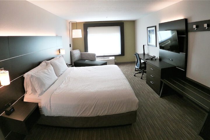 Holiday Inn Express & Suites Hood River by IHG