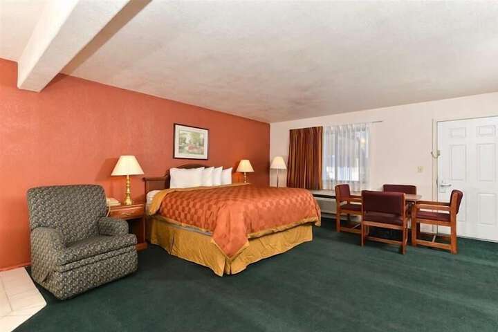 Room 26 of 45