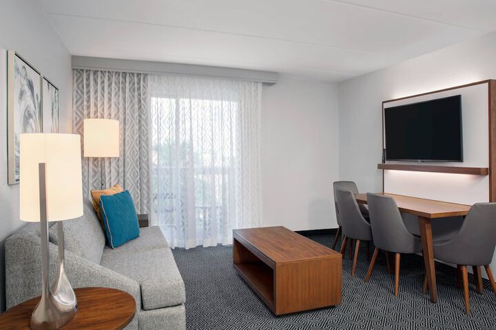 Room 16 of 42