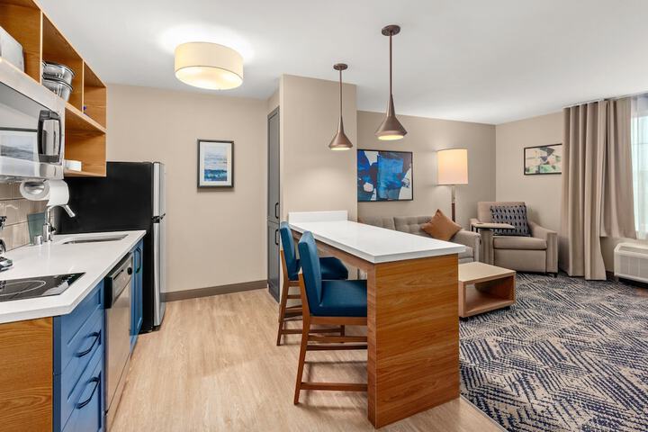 Room 20 of 28