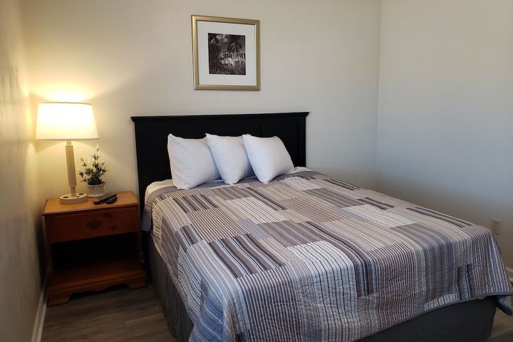 Room 44 of 49