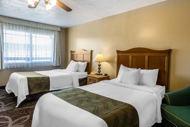 Room 17 of 24