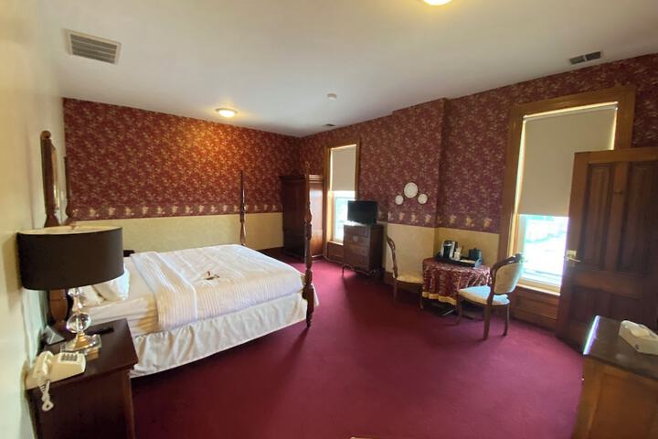 Room 26 of 75