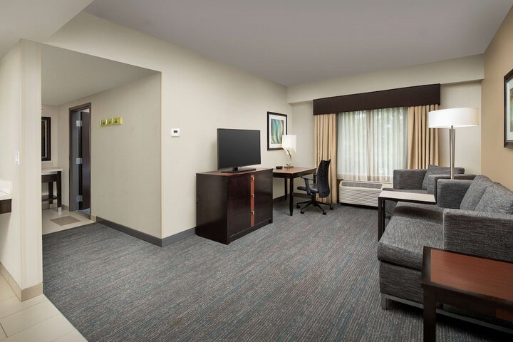 Room 10 of 41