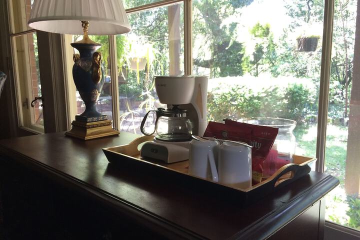 Breakfast/Coffee Service 44 of 52