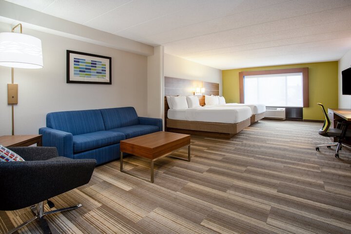 Room 17 of 40