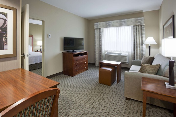 Room 21 of 36