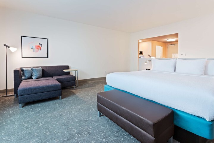 Room 21 of 35