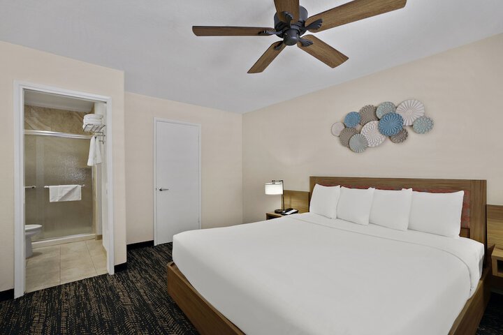 Room 19 of 43