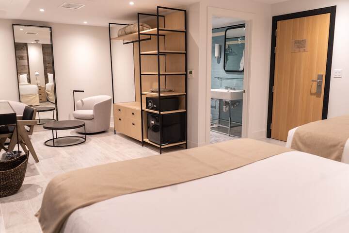 Room 18 of 80
