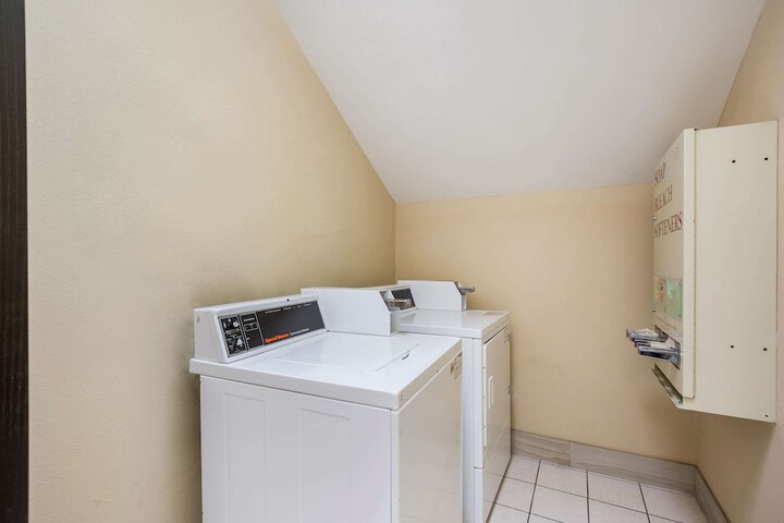 Quality Inn & Suites Caseyville - St. Louis