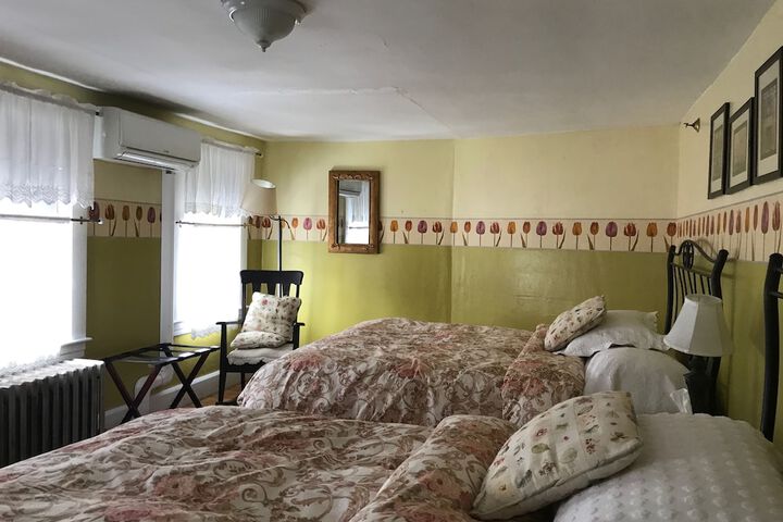Room 36 of 62