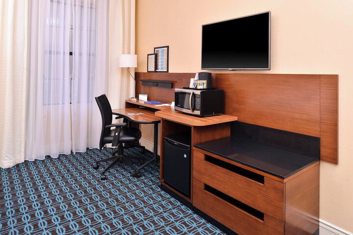 Room 26 of 35