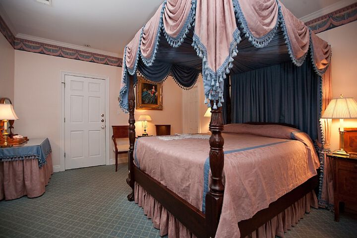 Room 28 of 58