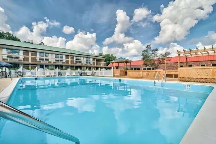 Pool 3 of 14