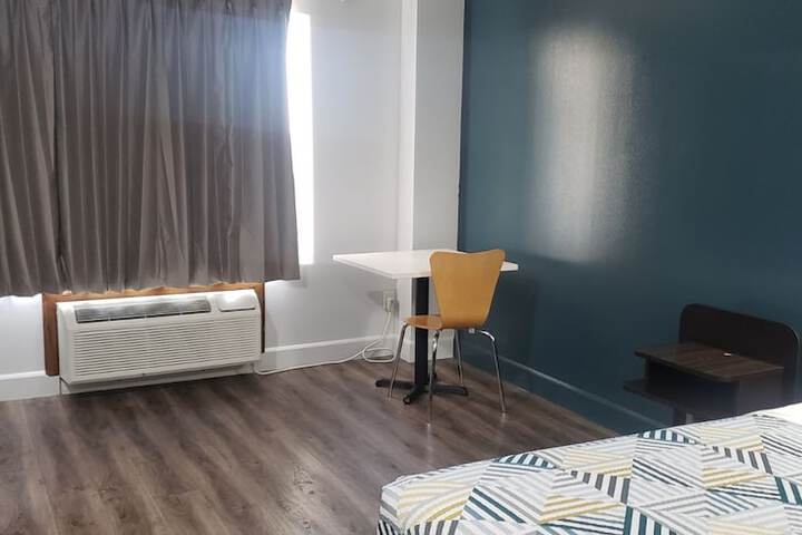 Room 19 of 30
