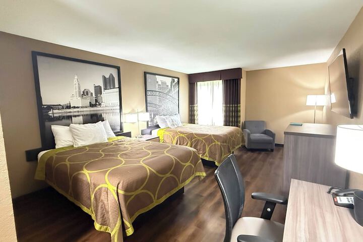 Super 8 by Wyndham Harrison OH