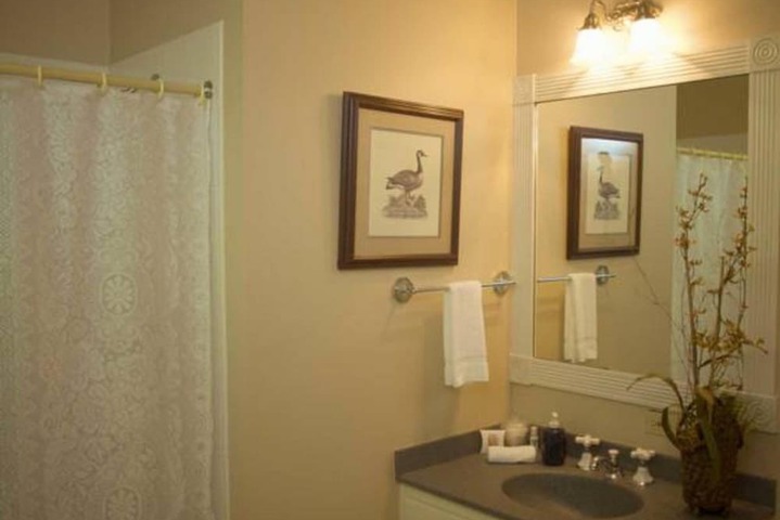 Room 33 of 50