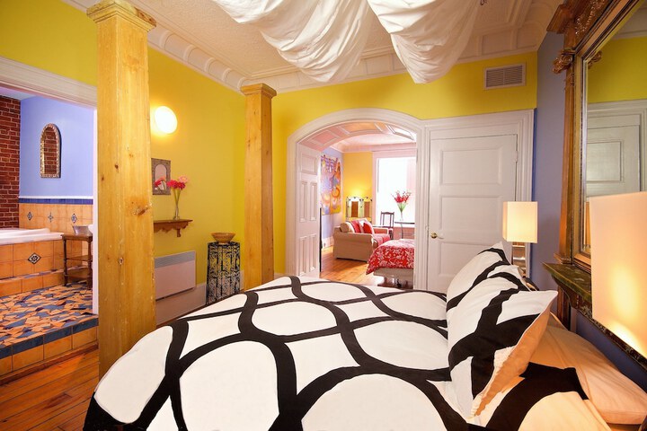 Room 13 of 60