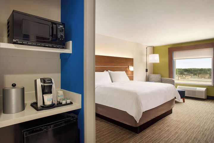 Holiday Inn Express Inn & Suites Searcy by IHG