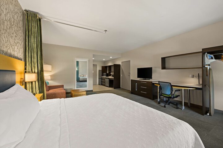 Room 17 of 41
