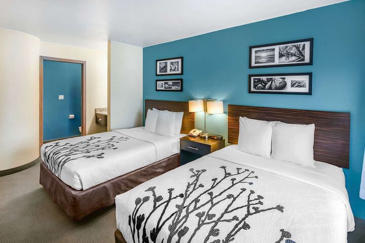 Room 27 of 29