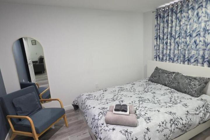 Entire guest basement suite in Cochrane AB