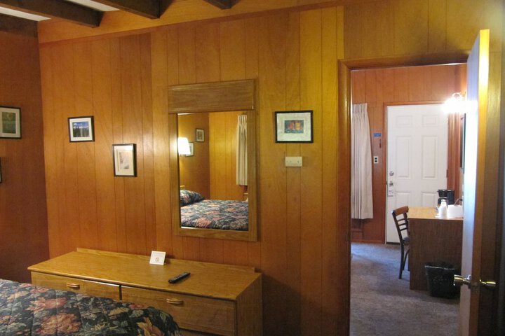 Room 105 of 154