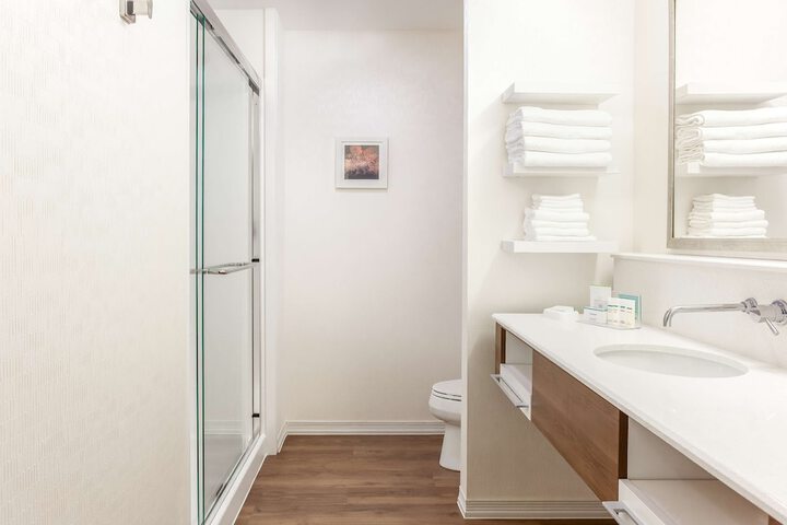 Hampton Inn & Suites Niles / Warren