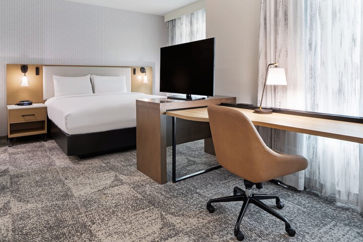 Room 32 of 50