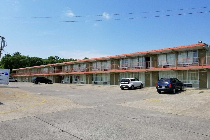 Hotel 2 of 17