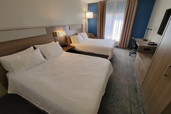 Room 62 of 92