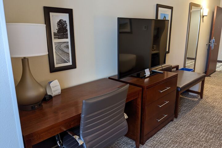 Comfort Inn & Suites Harrisonburg