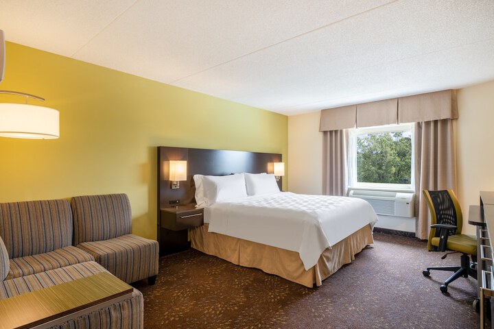 Holiday Inn Greensboro Coliseum by IHG