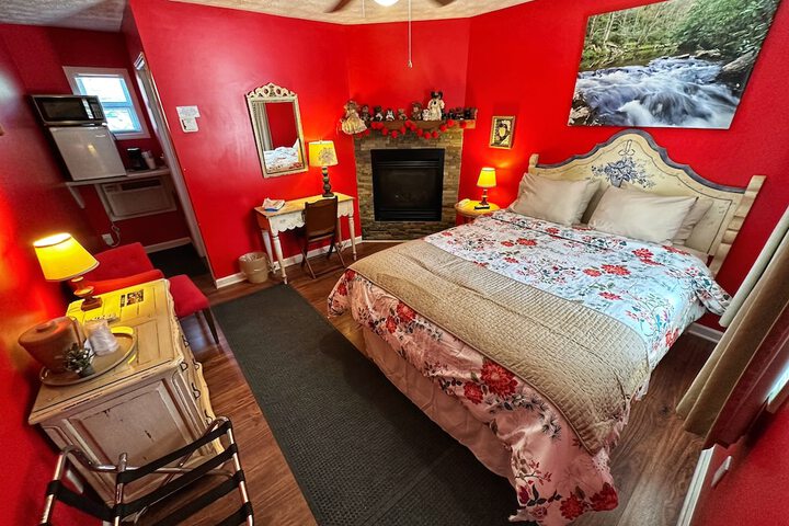 Room 12 of 21