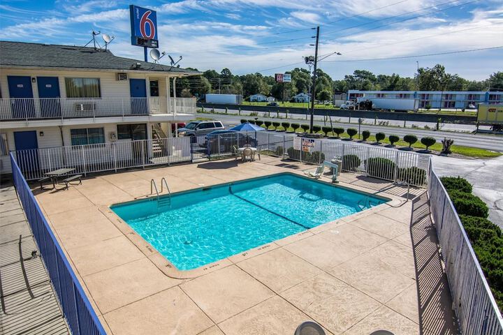 Pool 5 of 41