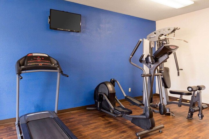 Quality Suites Huntsville Near University