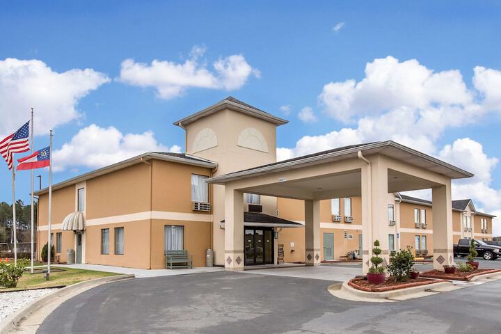 Hotel 2 of 30