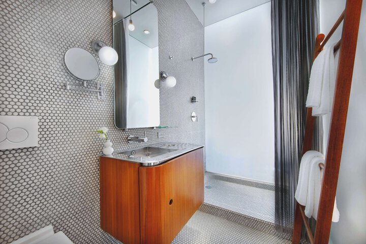 Room 55 of 114