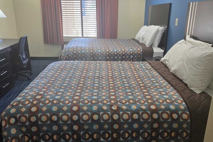 Karnes City Lodge