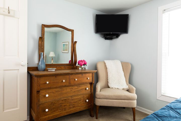 Room 35 of 69