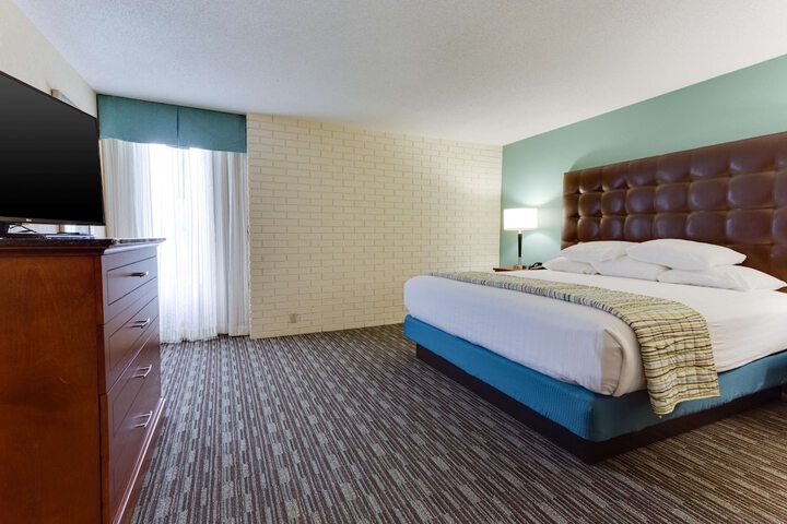 Room 15 of 43