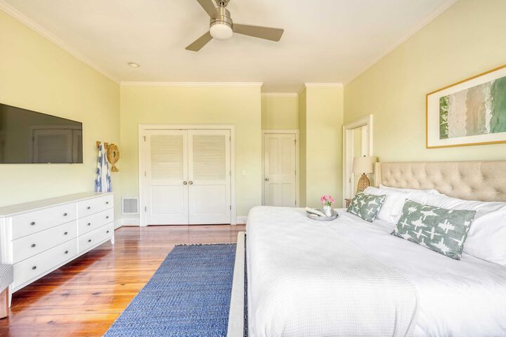 Haven by Avantstay Luxury Beachfront Home w / Pool & Gorgeous Patios