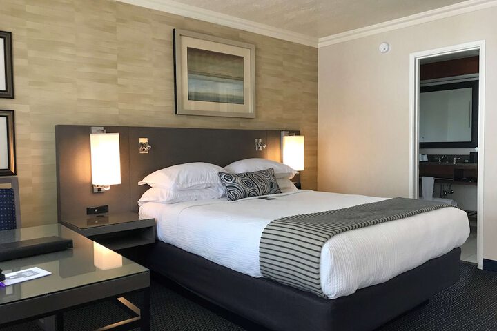 Room 30 of 51