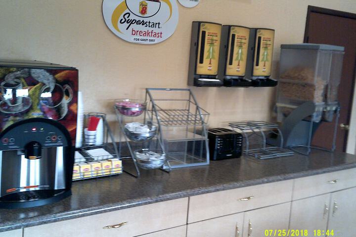 Breakfast/Coffee Service 20 of 23