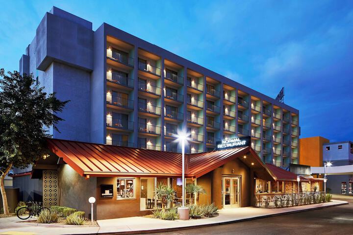 Hotel 5 of 51